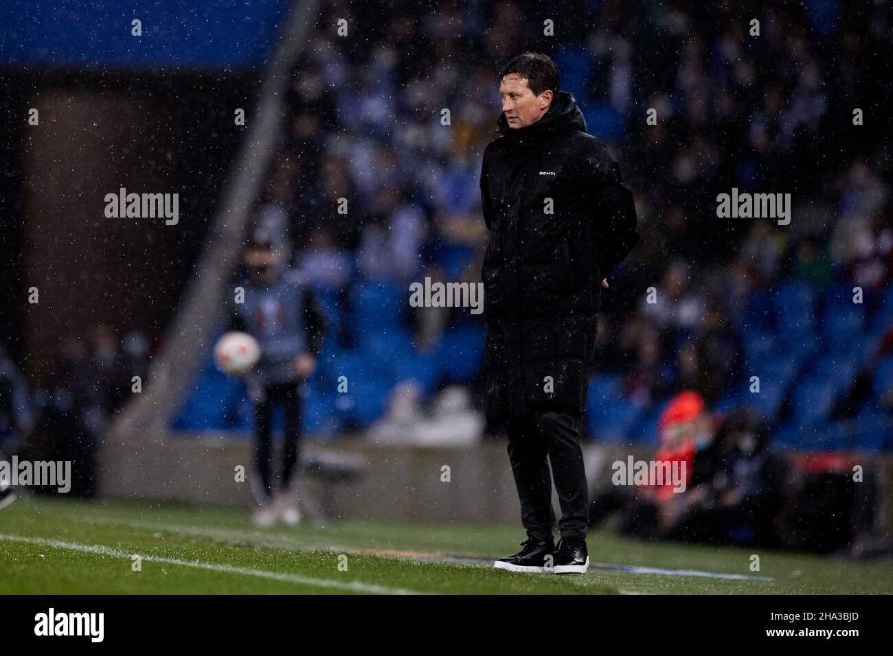 SAN SEBASTIAN, SPAIN - DECEMBER 09: Roger Schmidt Head coach of PSV Eindhoven during the UEFA Europa League group B match between Real Sociedad and PSV Eindhoven at Estadio Anoeta on December 9, 2021 in San Sebastian, Spain. (Photo by MB Media) Stock Photo