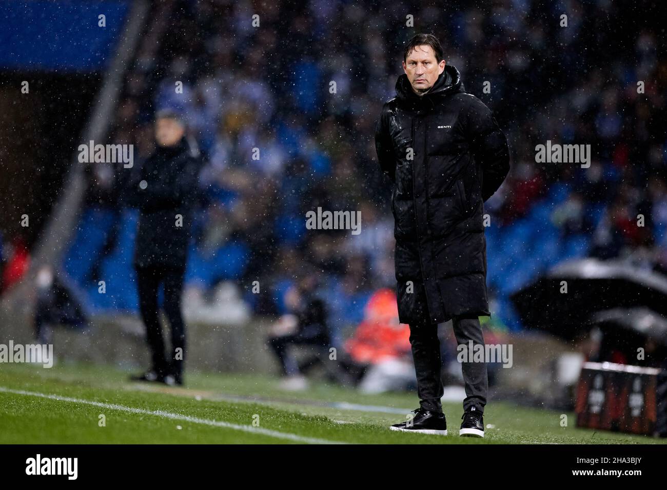SAN SEBASTIAN, SPAIN - DECEMBER 09: Roger Schmidt Head coach of PSV Eindhoven looks on during the UEFA Europa League group B match between Real Sociedad and PSV Eindhoven at Estadio Anoeta on December 9, 2021 in San Sebastian, Spain. (Photo by MB Media) Stock Photo