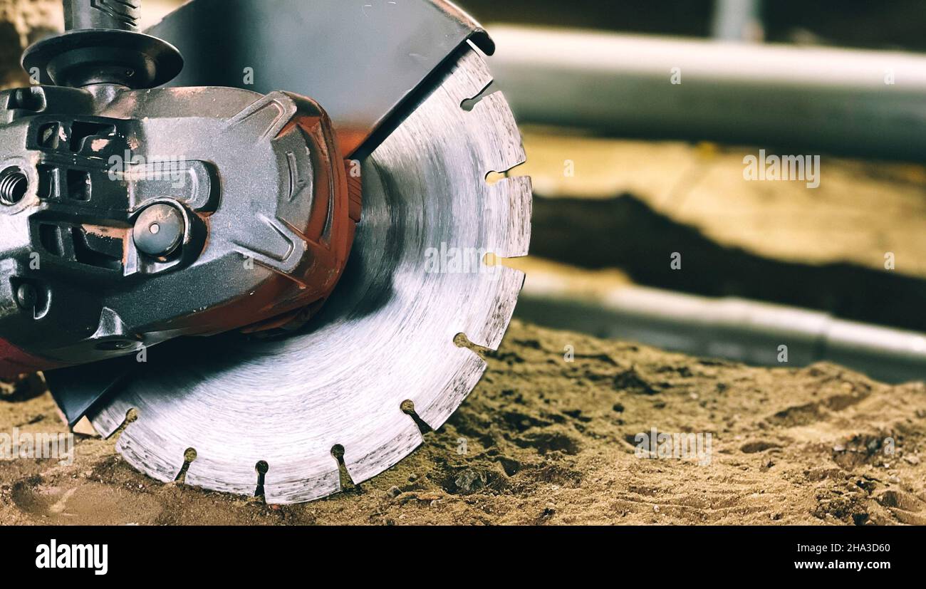 Grinding wheel hires stock photography and images Alamy