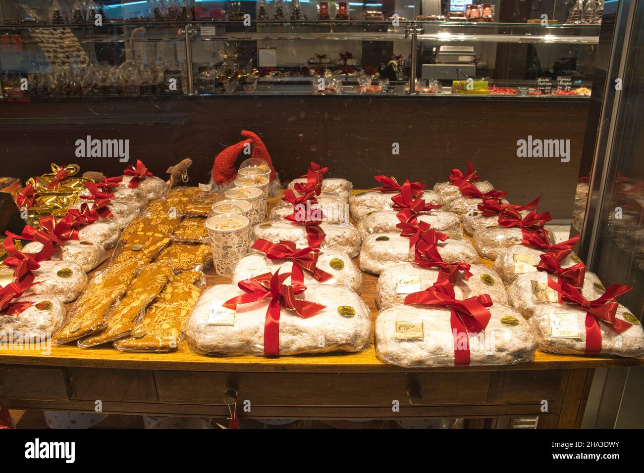 COLOGNE, GERMANY - Dec 06, 2021: sale of souvenirs at the cologne christmas market Stock Photo