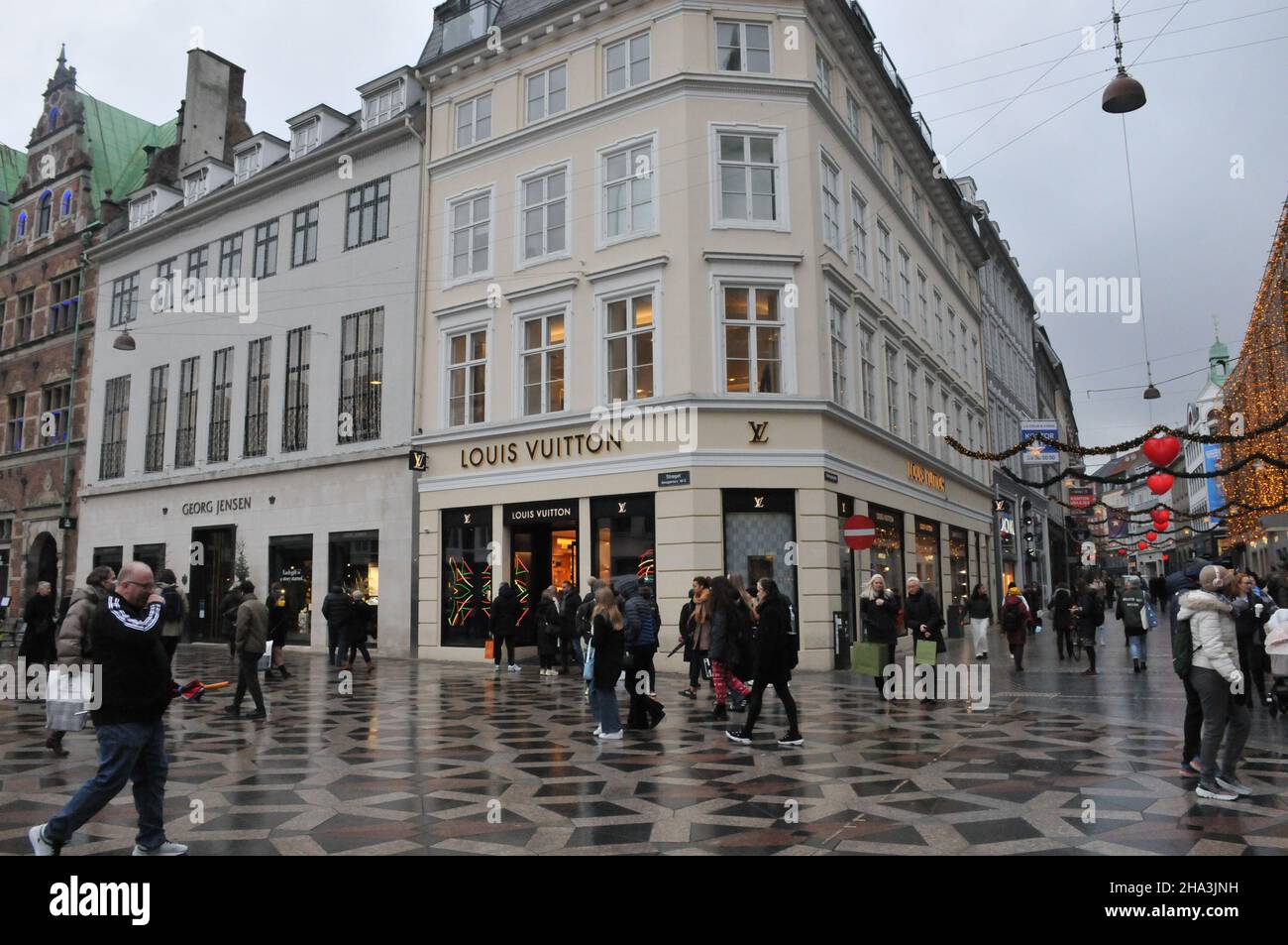 Denmark. 10 December 2021, Shoppers waiting at Louis Vuitton store at social distancing in due covid-19 health issue in Denmark .(Photo..Francis Joseph Dean/Dean Pictures Stock Photo - Alamy