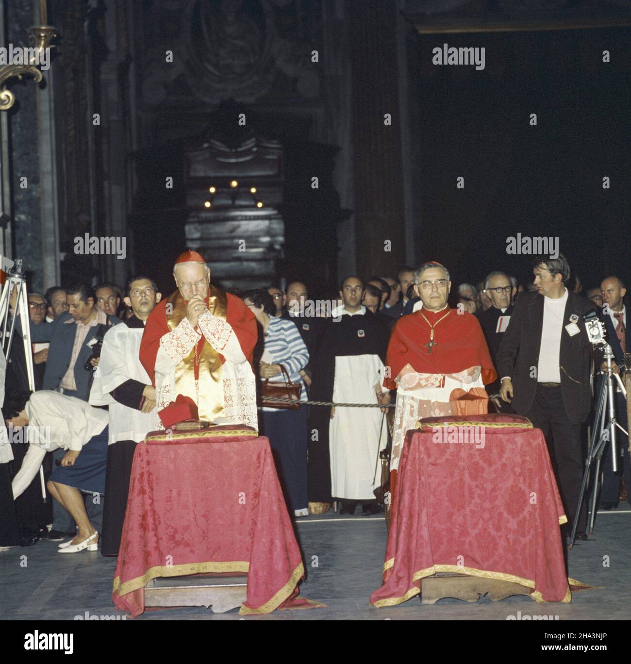 University of Kansas announces summer-fall 2023, spring 2024 graduates | KU  News, image size:1300x1368