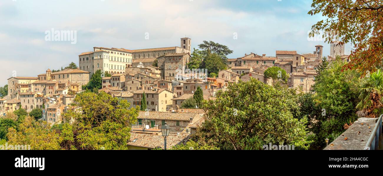 Town view over the historical town center of Todi, Umbria, Italy Stock Photo