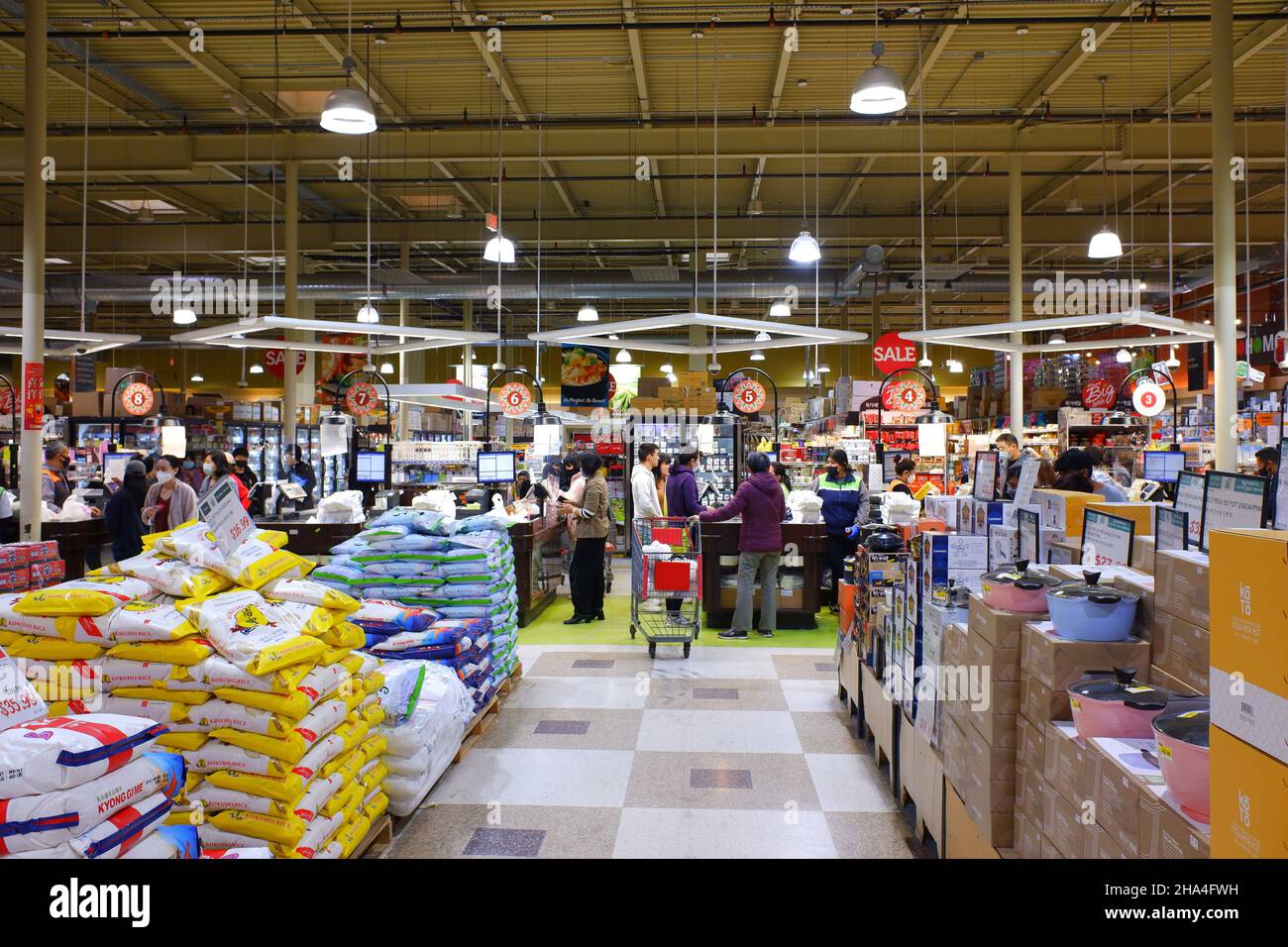 Interior view of Lotte Plaza Market, an Asian Korean supermarket in Edison.New Jersey.USA Stock Photo
