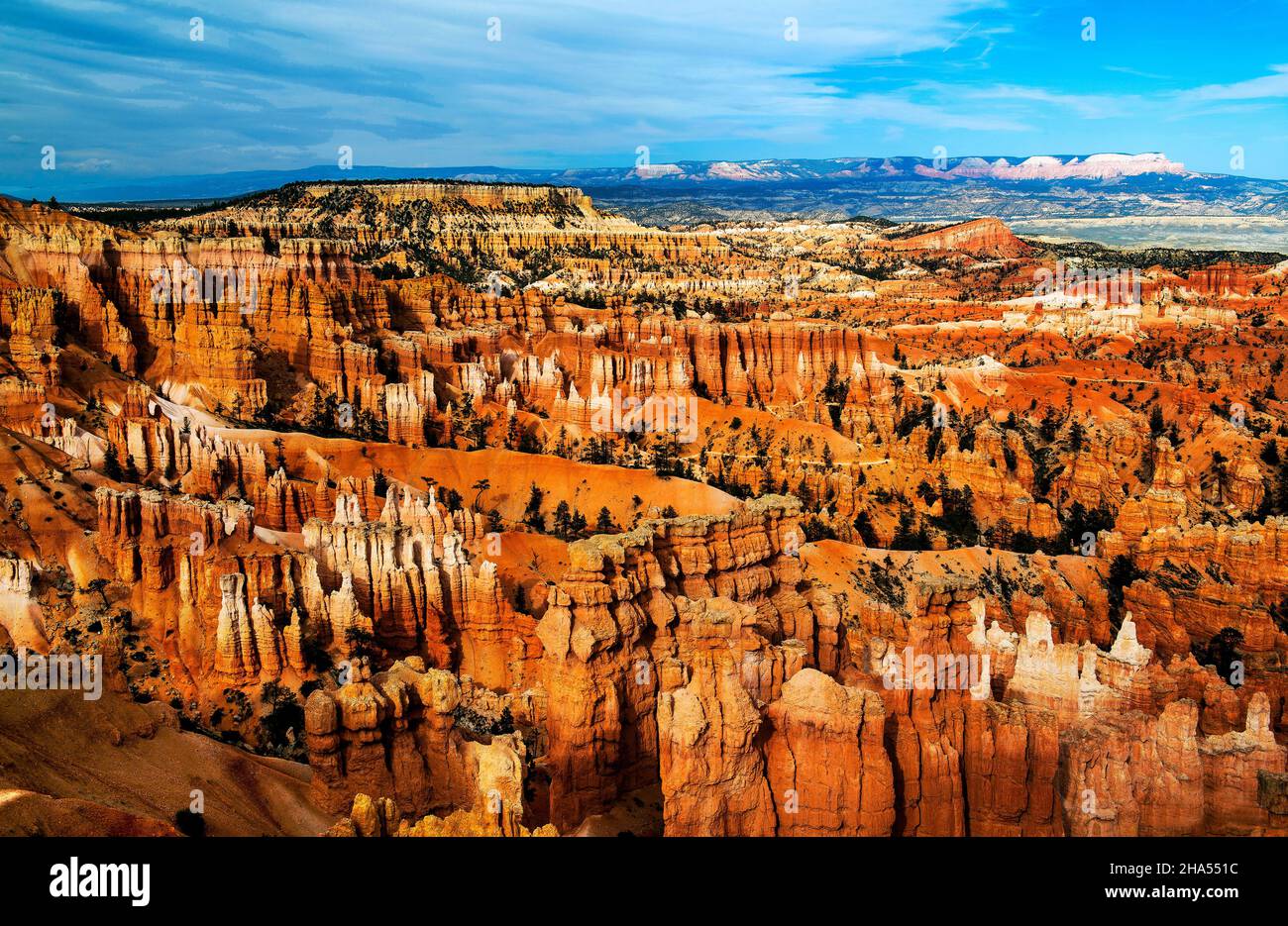 Sunset Point offers vistas of some of the most famous and breathtaking of Bryce Canyon's hoodoos, Bryce Canyon National Park, Utah Stock Photo