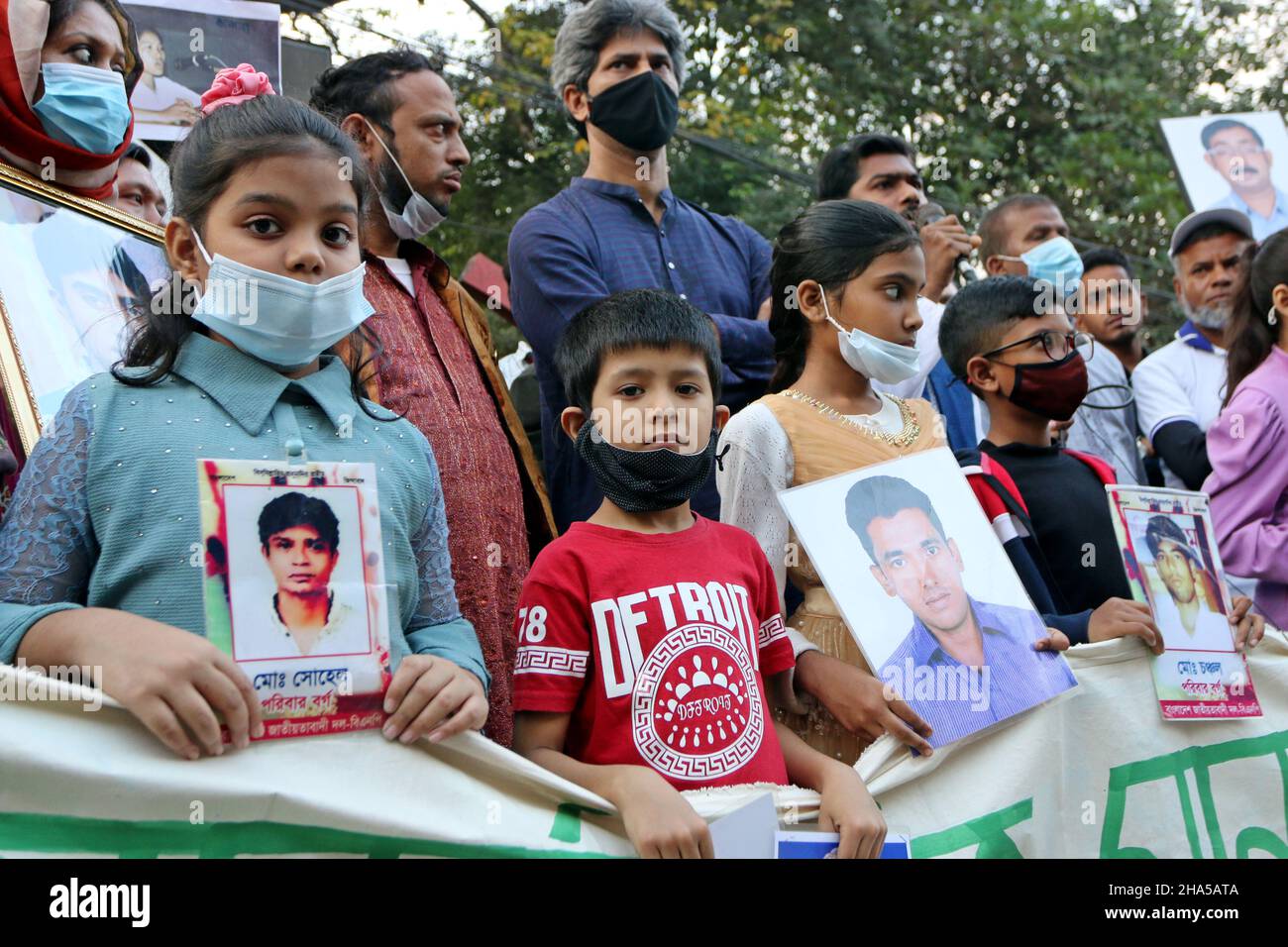 Non Exclusive DHAKA, BANGLADESH DECEMBER 10 ,2021 Persons take part