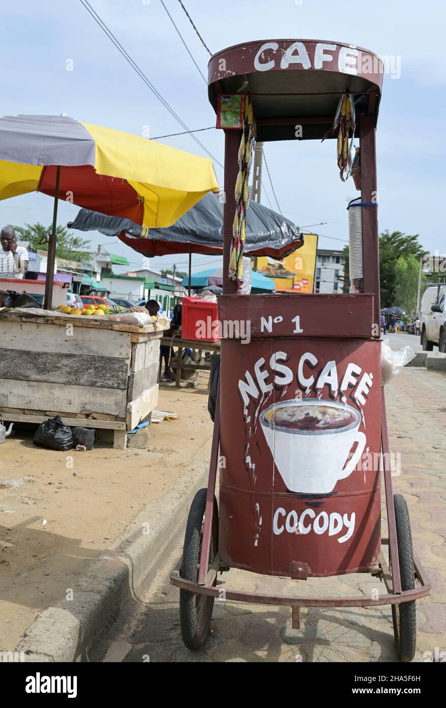 IVORY COAST, Abidjan, neighborhood Cocody, mobile Nescafe wagon / ELFENBEINKUESTE, Abidjan, Stadtteil Cocody, mobiler Nescafe Wagen, Nescafe ist ein Produkt von Nestle Stock Photo