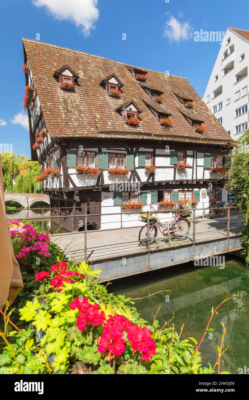 hotel 'schiefes haus' (leaning house) an der blau,fischerviertel,ulm,baden-wuerttemberg,germany Stock Photo