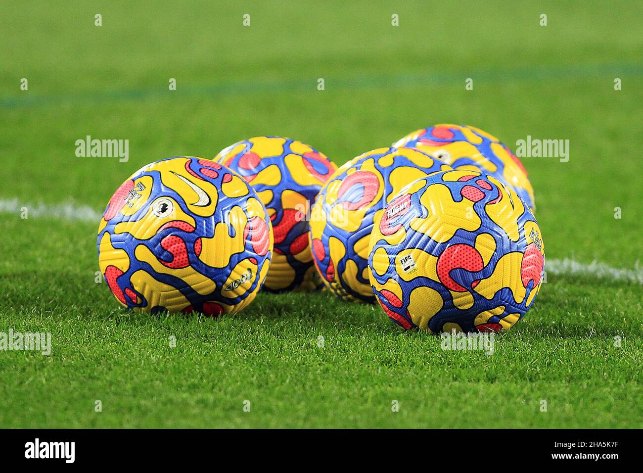 London, UK. 10th Dec, 2021. Several Nike Flight winter Footballs on the pitch during pre-match warm ups. Premier league match, Brentford v Watford at the Brentford Community Stadium in Brentford, London on Friday 10th December 2021. this image may only be used for Editorial purposes. Editorial use only, license required for commercial use. No use in betting, games or a single club/league/player publications. pic by Steffan Bowen/Andrew Orchard sports photography/Alamy Live news Credit: Andrew Orchard sports photography/Alamy Live News Stock Photo