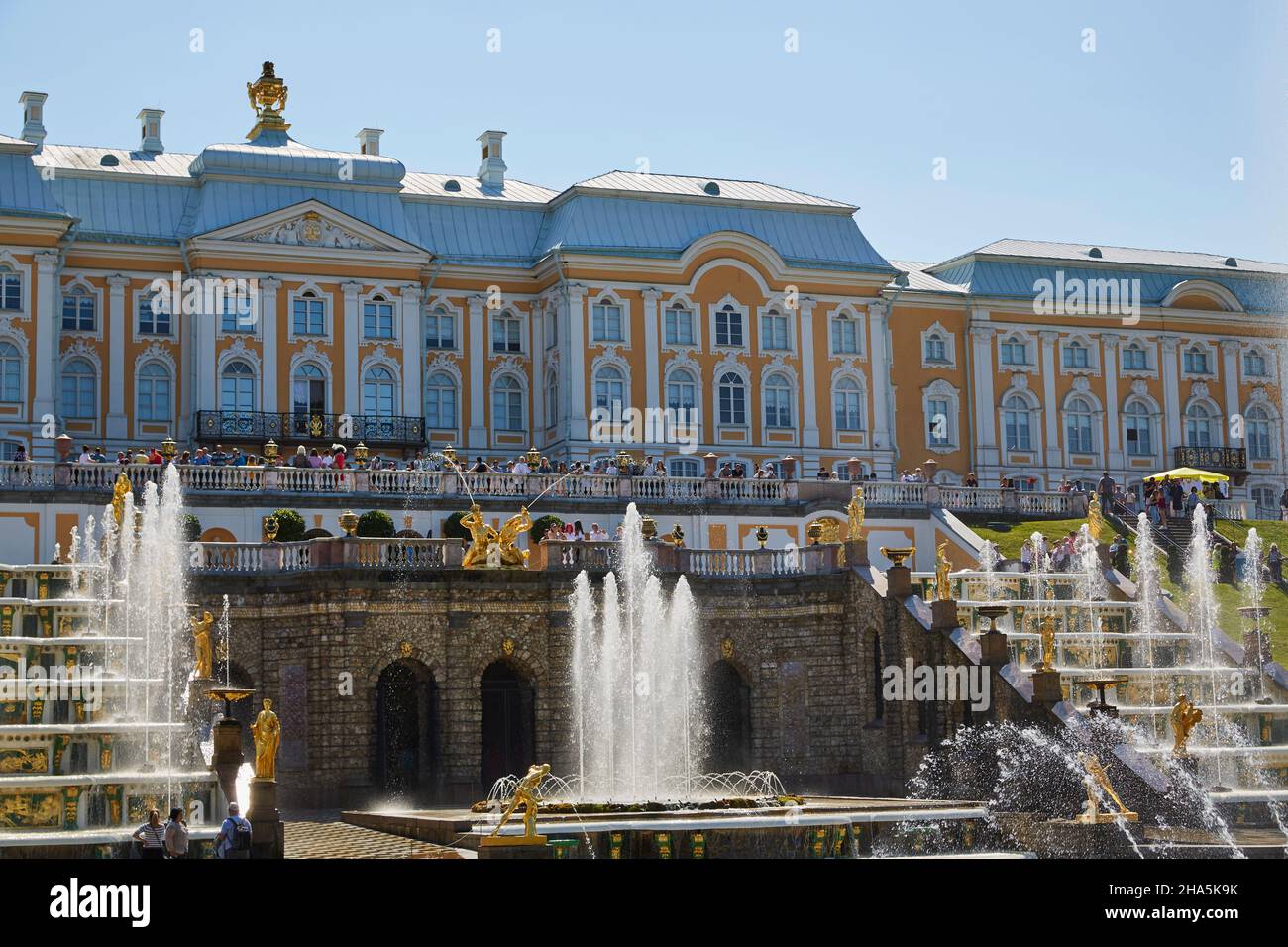Peterhof near St. Petersburg, view from the Lower Park to the Grand Palace and the Grand Cascade, Petergóf, Gulf of Finland, Russia, Europe Stock Photo