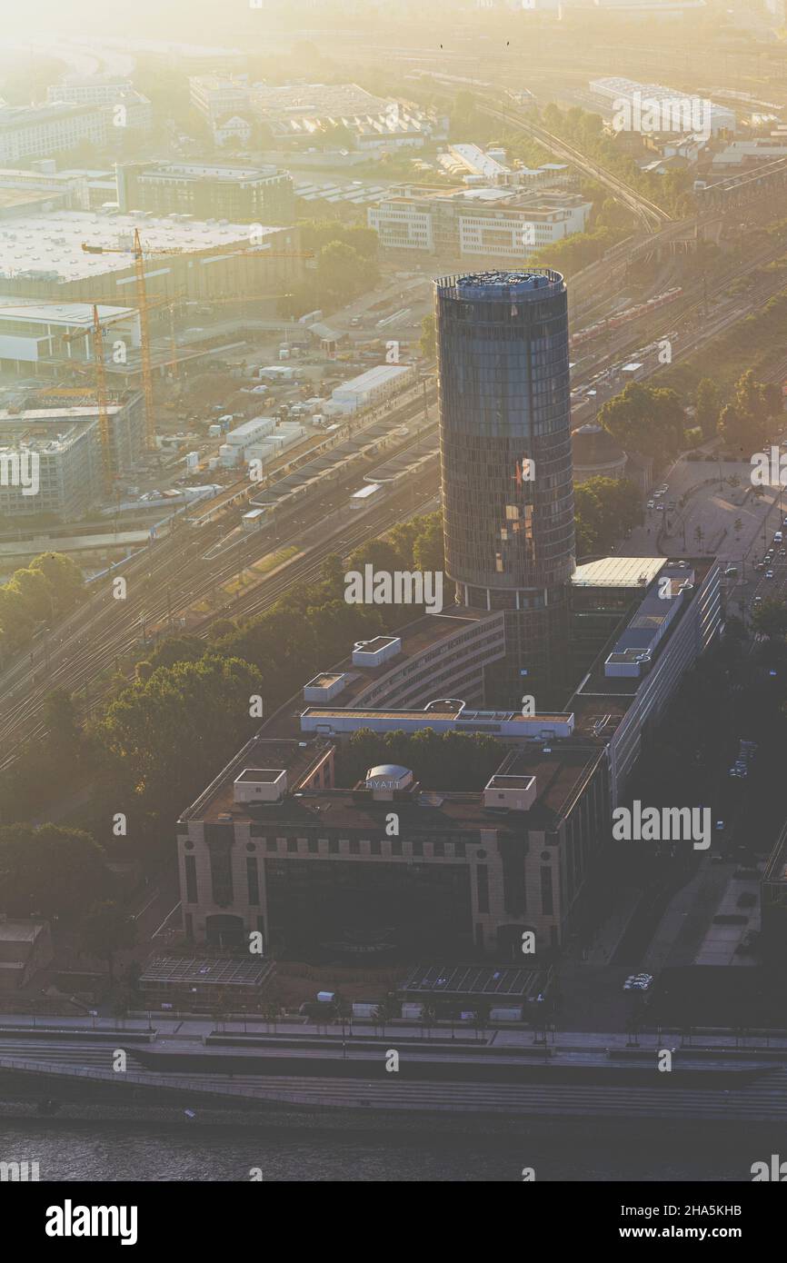 kölntriangle (formerly also known as lvr-turm) is a 103.2 metres (339 ft)[1] tall building in deutz,cologne,and a prominent landmark - captured via zeppelin in the early morning just after sunrise. city,cologne,north rhine-westphalia,germany Stock Photo