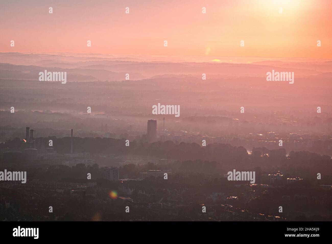 cologne from above - captured via zeppelin in the early morning just after sunrise. im mediapark,cologne,north rhine-westphalia,germany Stock Photo