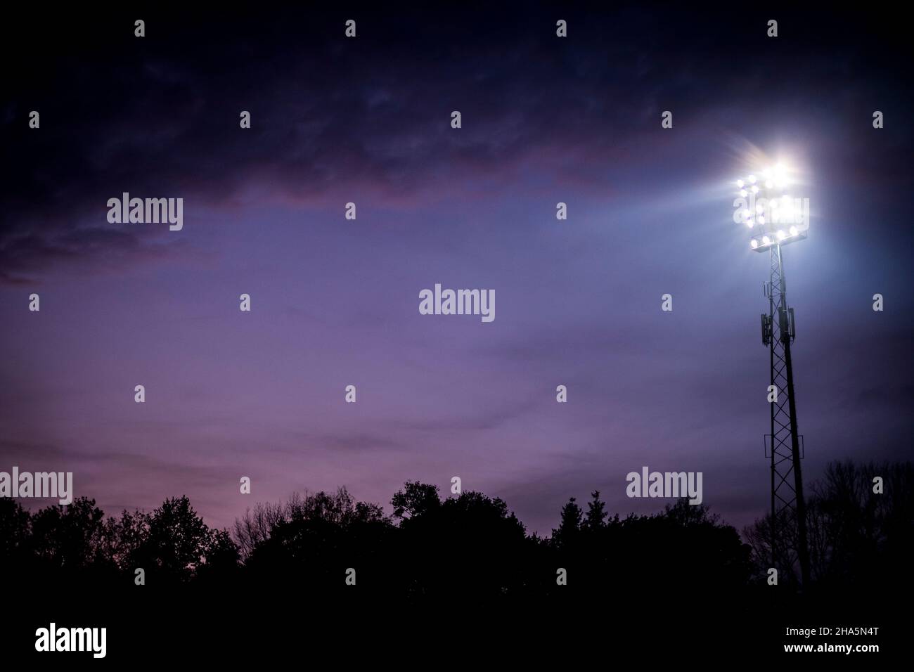 Flutlichtmast vom Seacon Stadion De Koel in Venlo Stock Photo