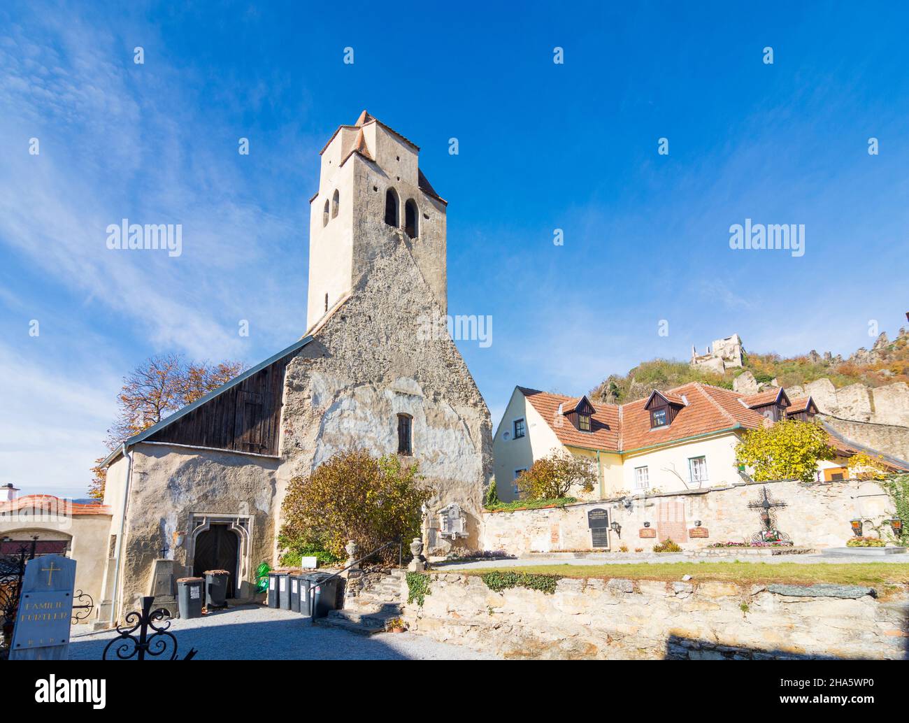 dürnstein,church kunigundenkirche,dürnstein castle in wachau,niederösterreich / lower austria,austria Stock Photo
