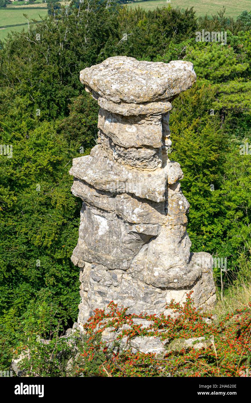 The devil's chimney rock formation on Leckhampton Hill, Cheltenham ...