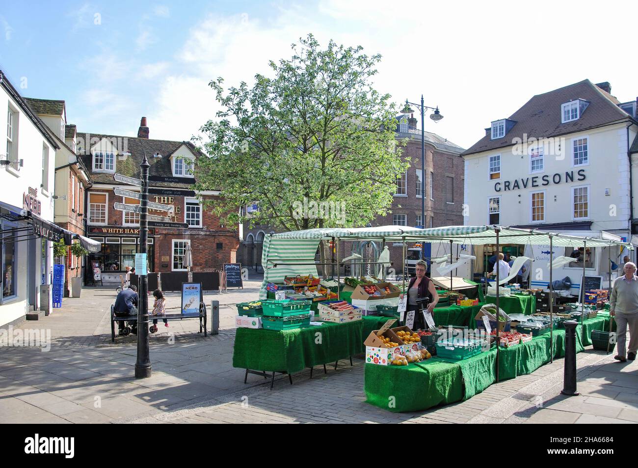 Street market, Salisbury Square, Hertford, Hertfordshire, England