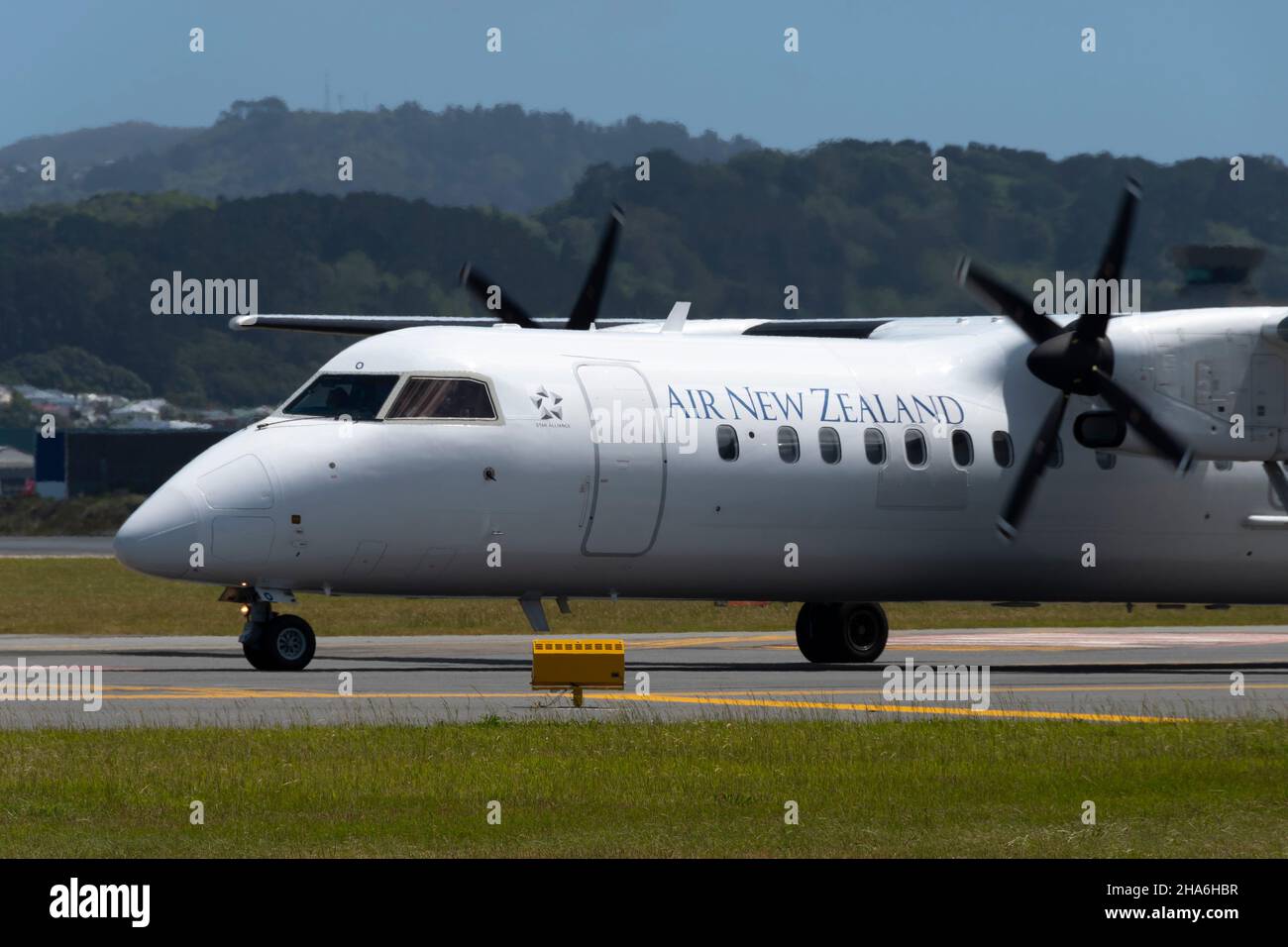Air new zealand bombardier q300 hi-res stock photography and