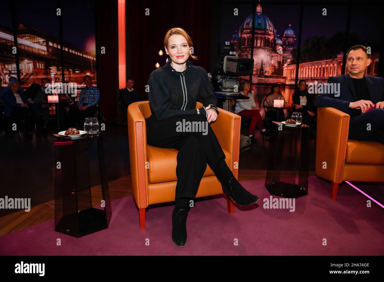 Berlin, Germany. 10th Dec, 2021. Karoline Herfurth is at the photo session for the RBB talk show 'Riverboat' in the RBB studio. Credit: Gerald Matzka/dpa/Alamy Live News Stock Photo