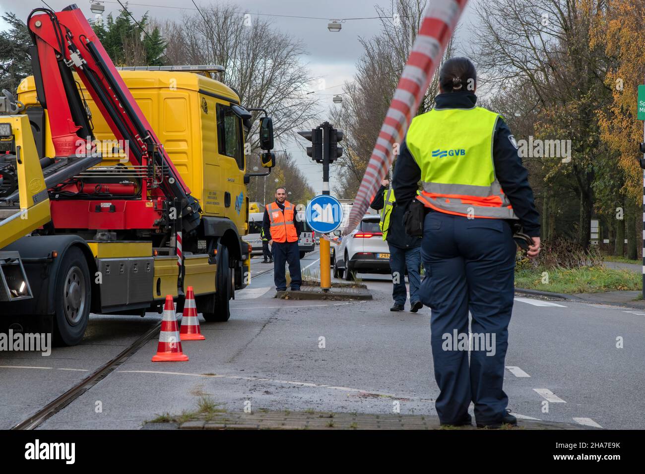 Towing A Car Away At An Accident At Amsterdam The Netherlands 7-12-2021 Stock Photo