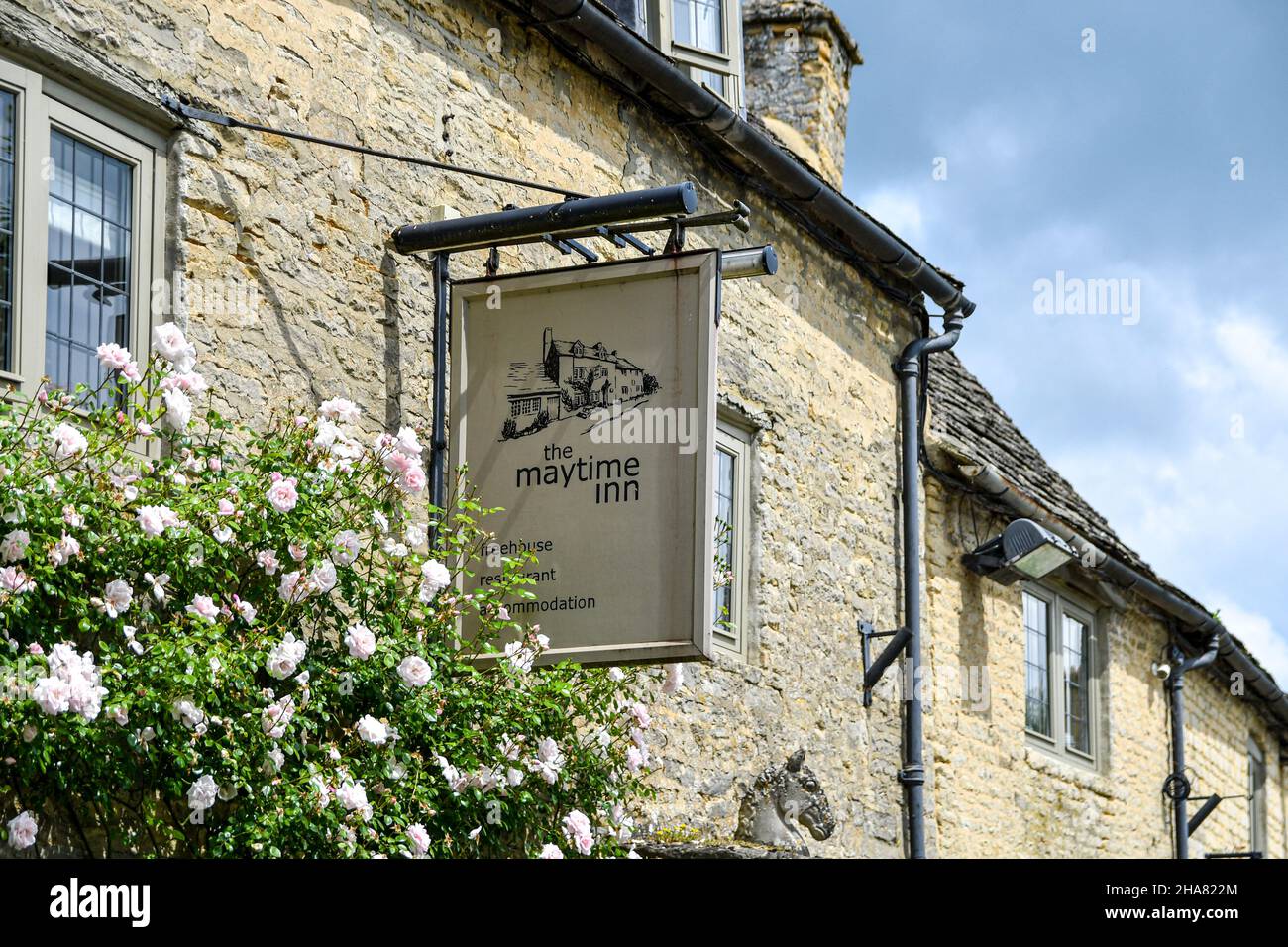 The Maytime Inn in the village of Asthall, Oxfordshire Stock Photo