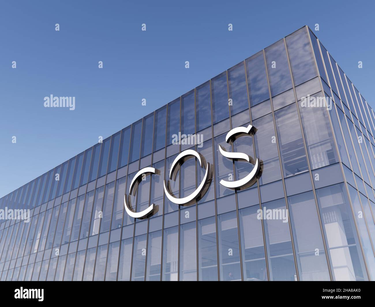 Cos brand hi-res stock photography and images - Alamy