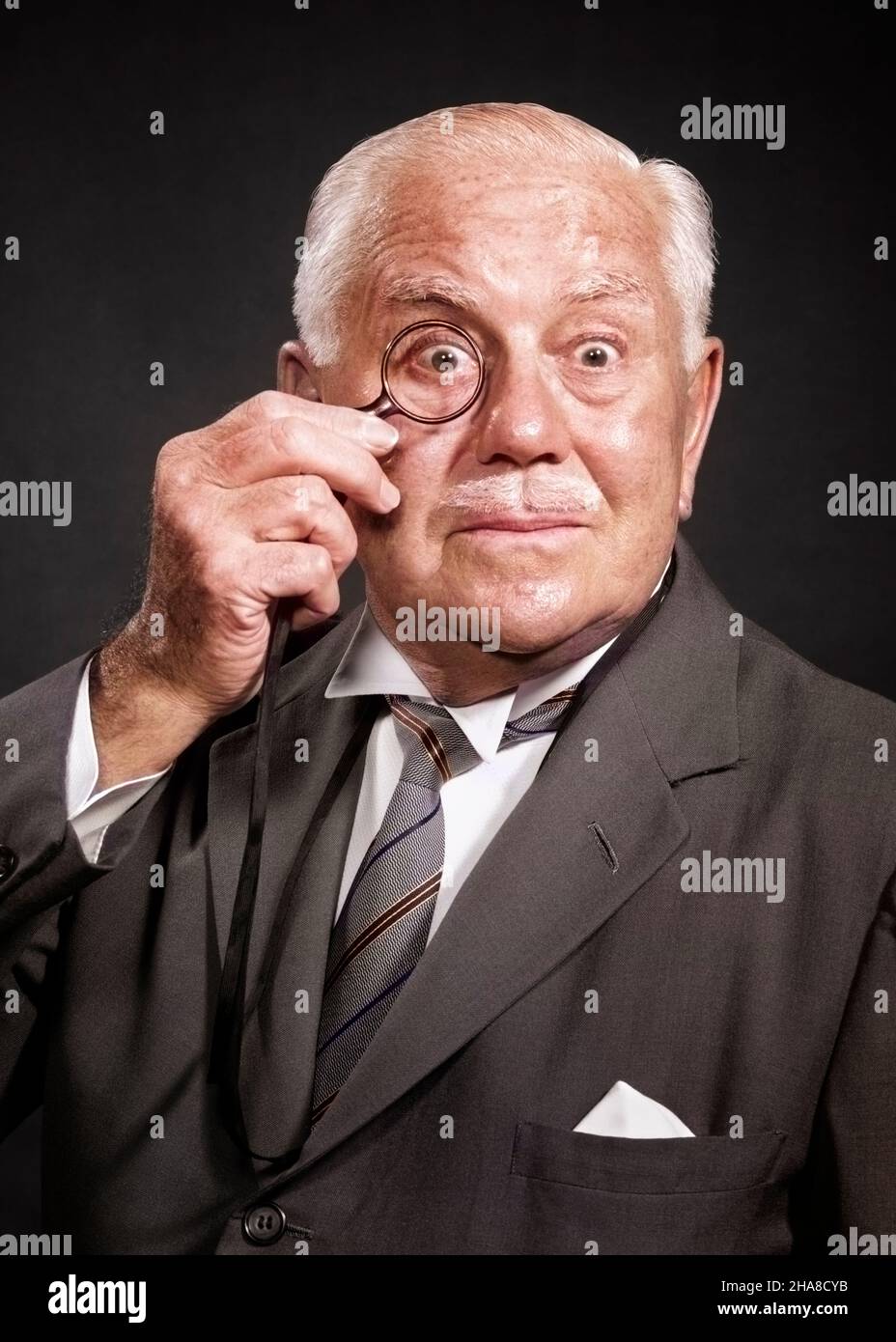 1950s 1960s SURPRISED SENIOR BUSINESSMAN MAN LOOKING AT CAMERA THROUGH MONOCLE WITH FUNNY ALARMED FACIAL EXPRESSION - p1008c HAR001 HARS WEALTHY BRITISH LIFESTYLE ELDER STUDIO SHOT PORTRAITS GROWNUP COPY SPACE HALF-LENGTH PERSONS GROWN-UP CHARACTER MALES SENIOR MAN SENIOR ADULT AMAZED LENS EYE CONTACT MUSTACHE VISION WONDER BUG-EYED AWE HUMOROUS OLDSTERS OLDSTER DISCOVERY STYLES CHARACTERS EXCITEMENT FACIAL HAIR ELDERS OUTRAGED SURPRISING ARISTOCRAT STYLISH MONOCLE WING COLLAR WIDE-EYED AGHAST EYEGLASS FASHIONS PEOPLE ADULTS ALARMED AMAZEMENT ARISTOCRATIC CAUCASIAN ETHNICITY HAR001 IMPERIOUS Stock Photo
