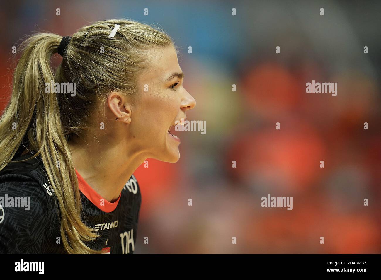 CASTELLON DE LA PLANA, SPAIN - DECEMBER 11: Tess Wester of the Netherlands during the 25th IHF Women's World Championship match between Netherlands and Kazachstan at Pabellon Ciutat de Castello on December 11, 2021 in Castellon de la Plana, Spain (Photo by Henk Seppen/Orange Pictures) Stock Photo