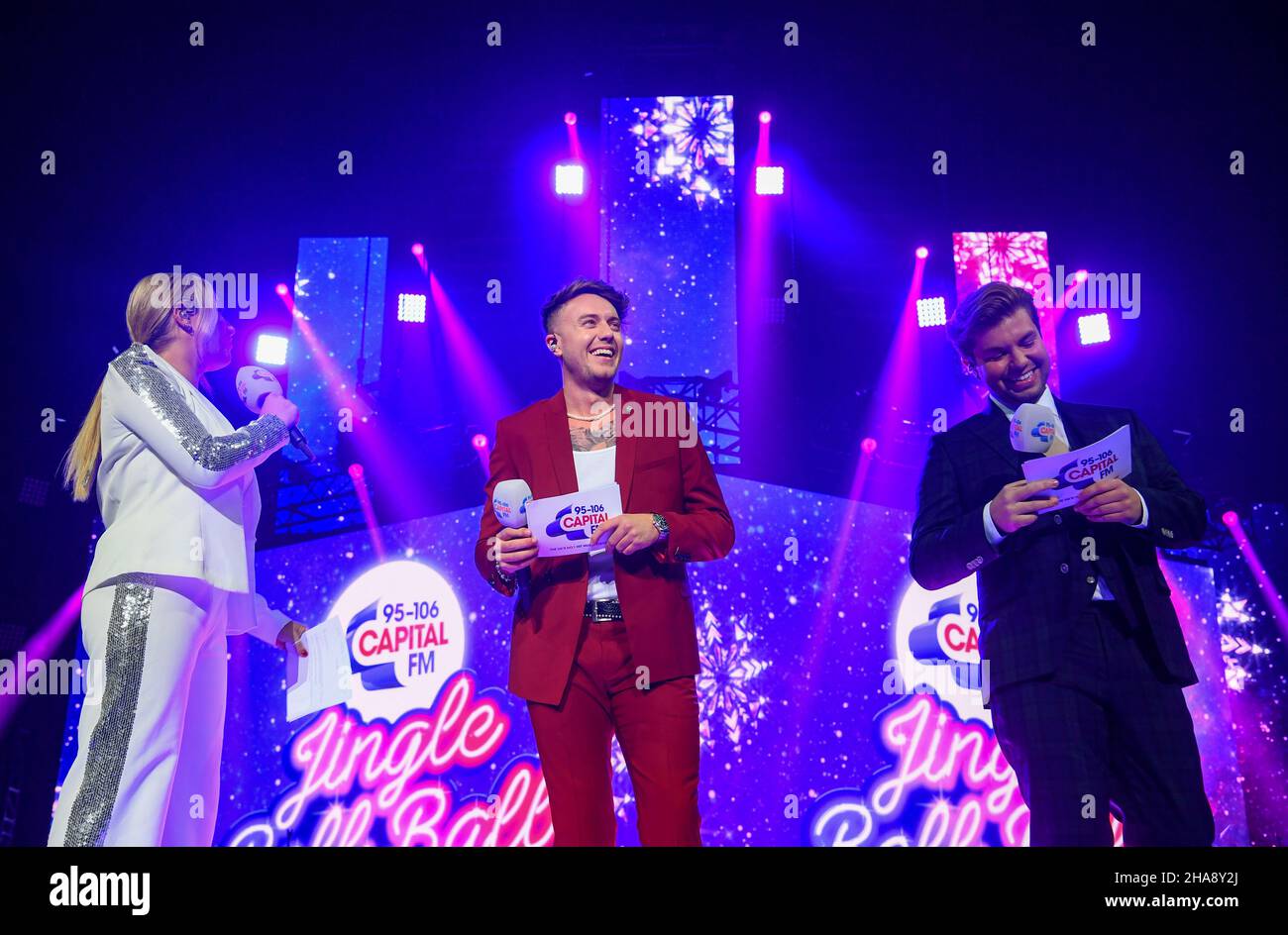 NO ARCHIVE NO SALES EDITORIAL USE ONLY (left-right) Sian Welby, Roman