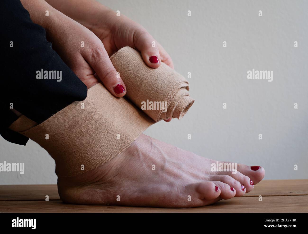 Page 3 - Ankle Sprain High Resolution Stock Photography and Images - Alamy