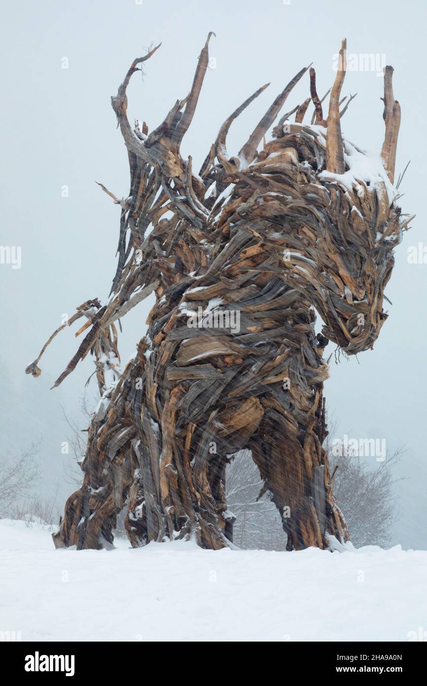 Drago di Vaia a Lavarone;Il drago in legno più grande d'Europa a Lavarone,Trentino Alto Adige. Stock Photo