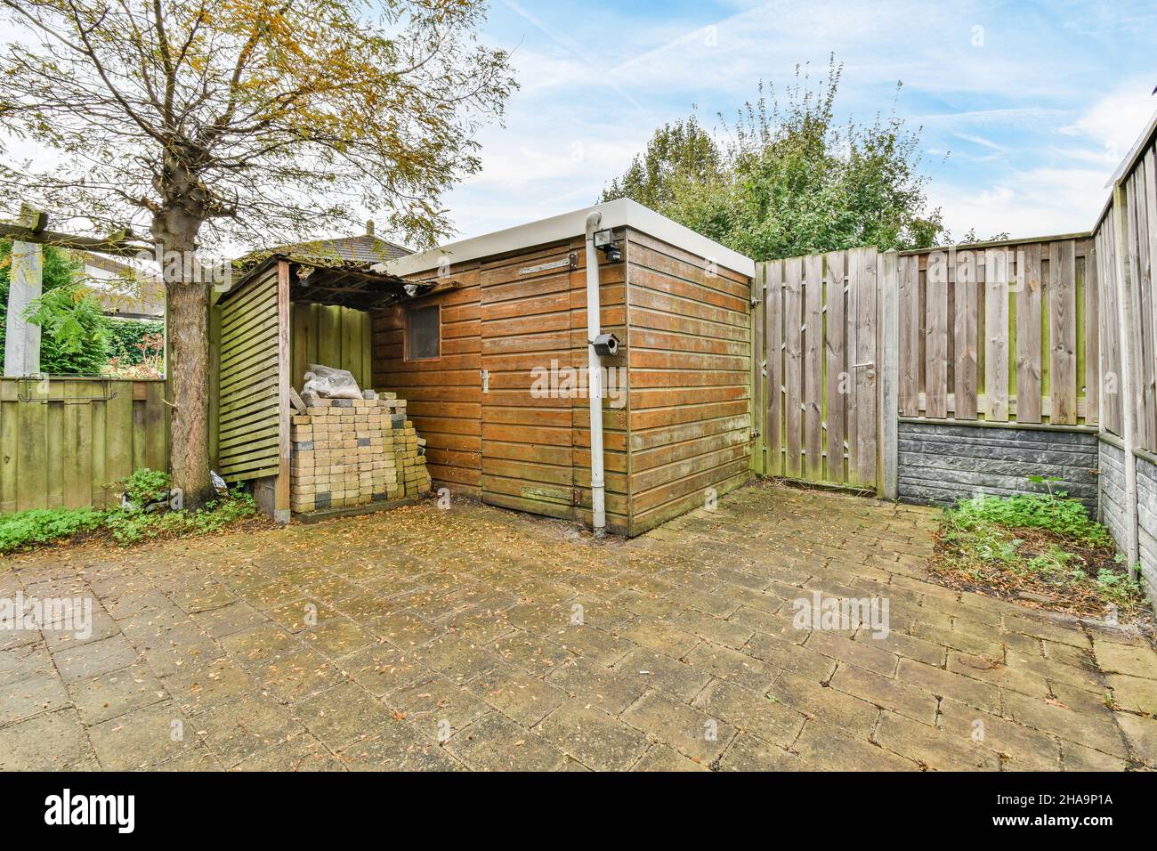 Beautiful view of a residential building yard Stock Photo - Alamy