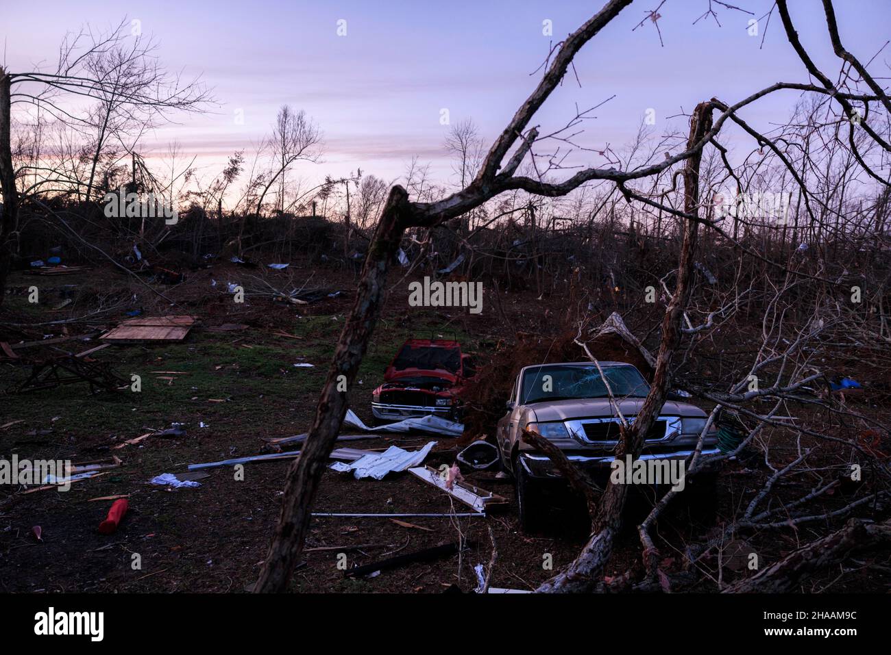 DAWSON SPRINGS, KENTUCKY, UNITED STATES - 2021/12/11: Houses and other structures are destroyed after a tornado tore through rural Kentucky on December 11, 2021 in Dawson Springs, Ky. The tornado touched down around 10 p.m. Friday night, and left a path of destruction for over 200 miles in Kentucky. The tornado began in Arkansas. (Photo by Jeremy Hogan/The Bloomingtonian) Stock Photo