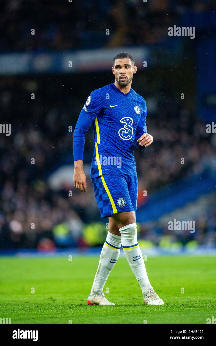 Loftus England LONDON, ENGLAND - DECEMBER 11: Ruben Loftus-Cheek during the Premier ...