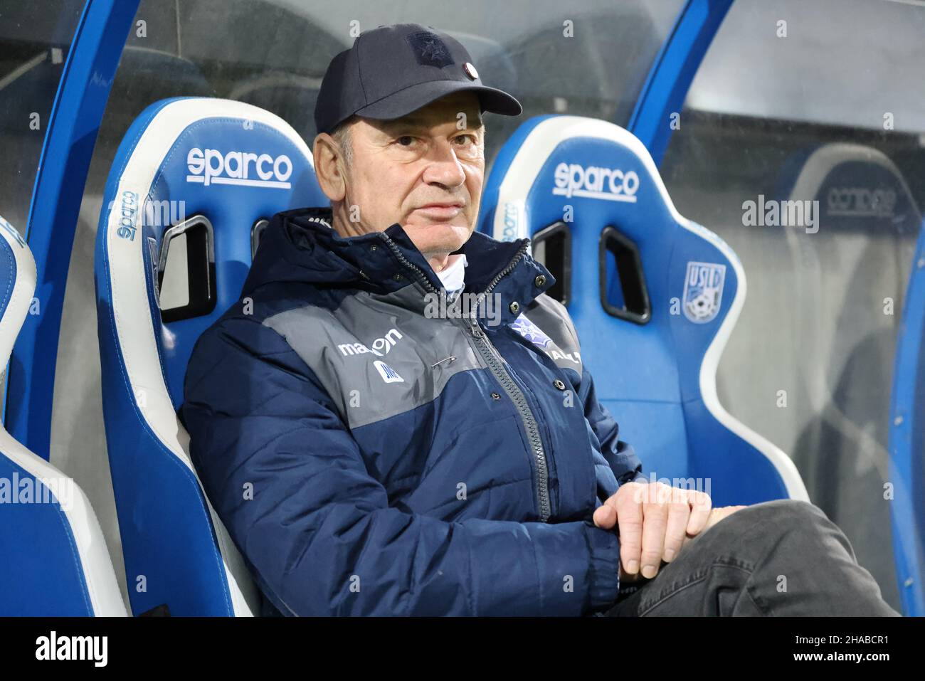 Jean-Marc FURLAN coach AJ Auxerre during the French championship Ligue 2 football match between USL Dunkerque and AJ Auxerre on December 11, 2021 at Marcel Tribut stadium in Dunkerque, France - Photo Laurent Sanson / LS Medianord / DPPI Stock Photo