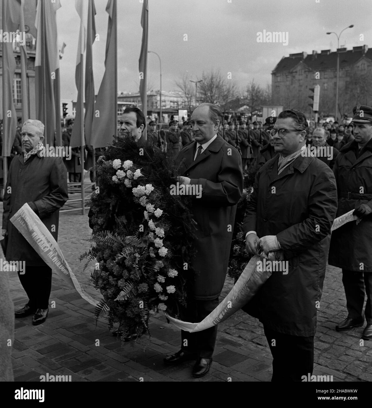 Warszawa, 19691107. Obchody 52 rocznicy rewolucji paŸdziernikowej