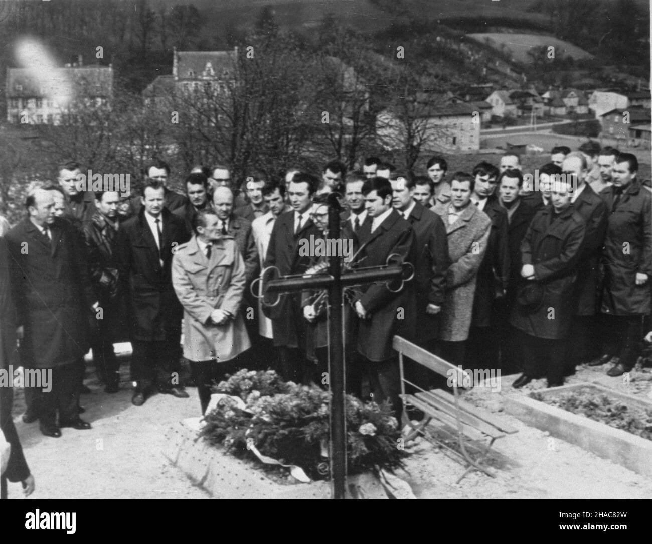 29-04-1970-hi-res-stock-photography-and-images-alamy