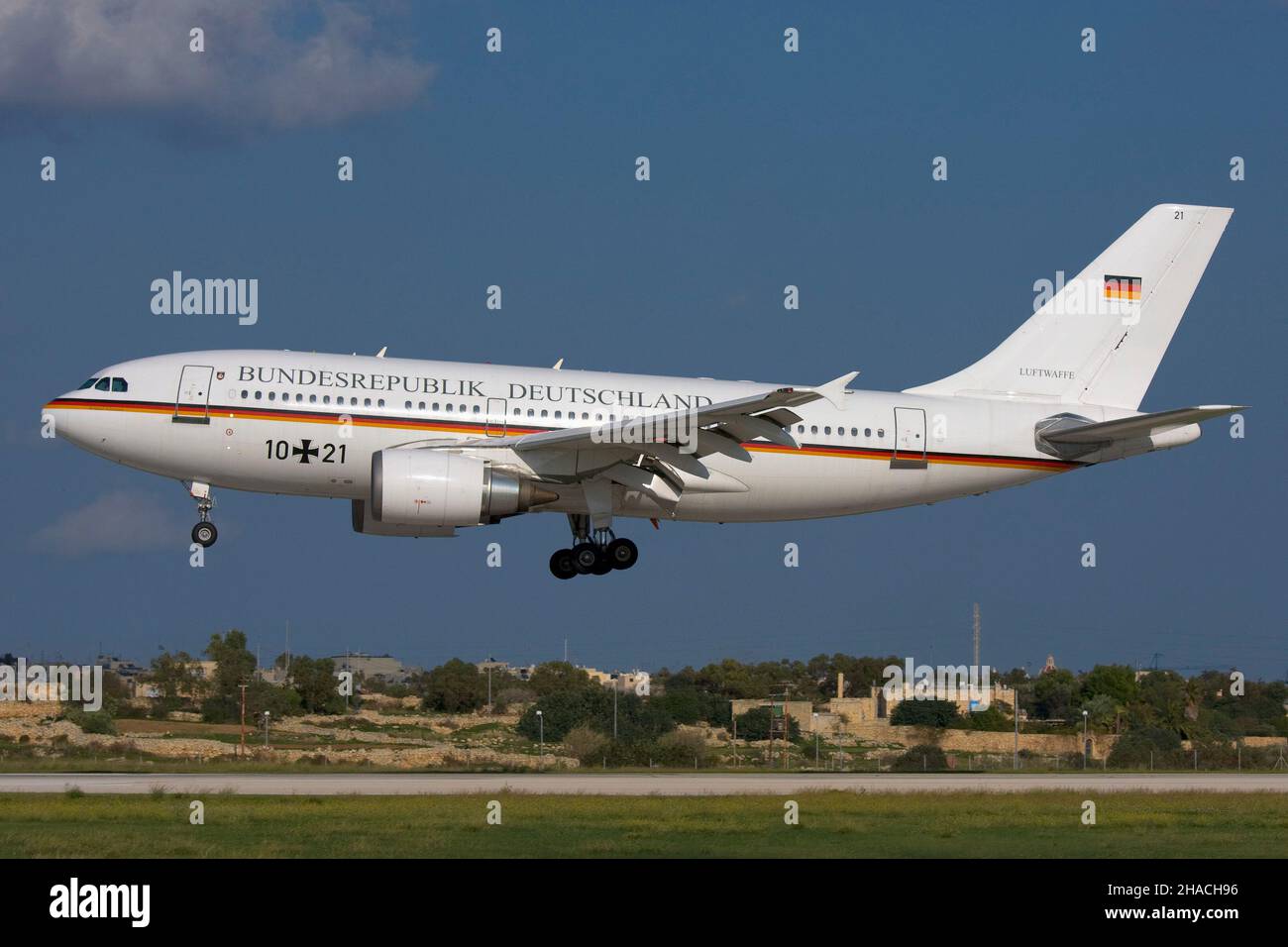 German Air Force (Luftwaffe) Airbus A310-304 (REG: 1021) arriving with an official delegation. Stock Photo