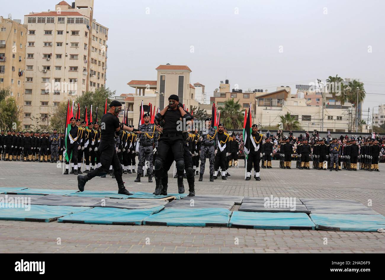Members of the Palestinian security forces loyal to Hamas, take part in ...