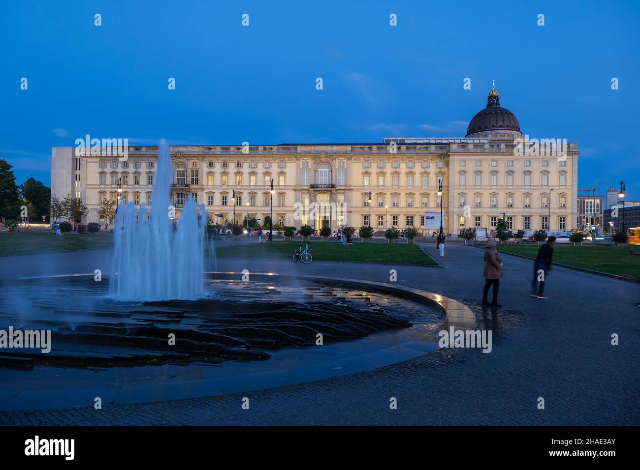 33+ Springbrunnen Im Lustgarten, The springbrunnen im lustgarten,
