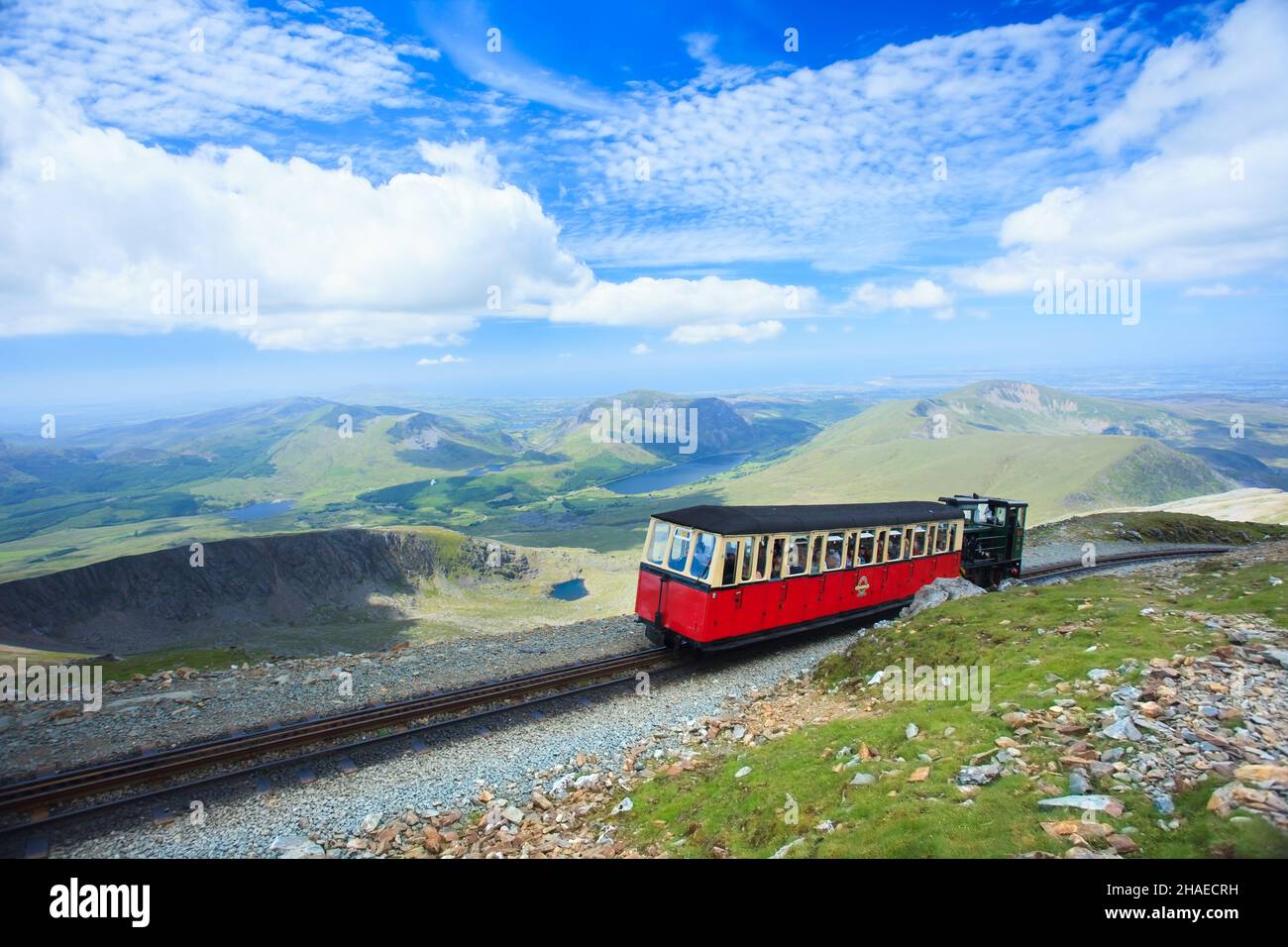 Snowdown mountain hi-res stock photography and images - Alamy