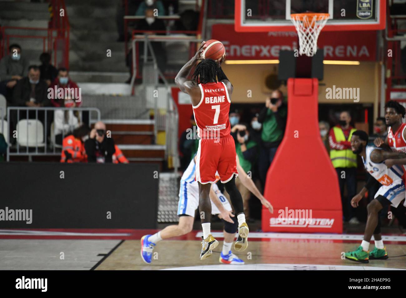 Varese, Italy. 12th Dec, 2021. -7Anthony Beane OpenJobMetis Varese during the LBA Italy Championship match between Openjobmetis Varese  vs Devi Napoli Basket, in Varese, Italy, on Dicember 12, 2021. Credit: Fabio Averna/Alamy Live News Stock Photo