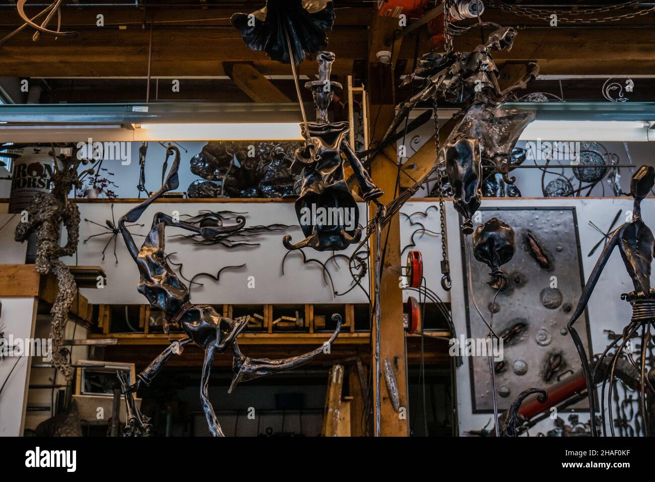 Granville island metal art store hi-res stock photography and images ...