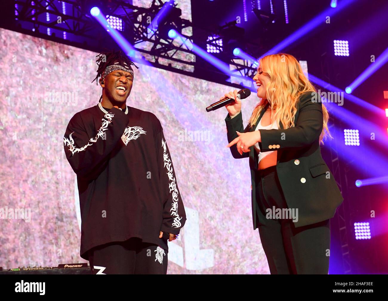 NO ARCHIVE NO SALES EDITORIAL USE ONLY KSI and Ella Henderson perform