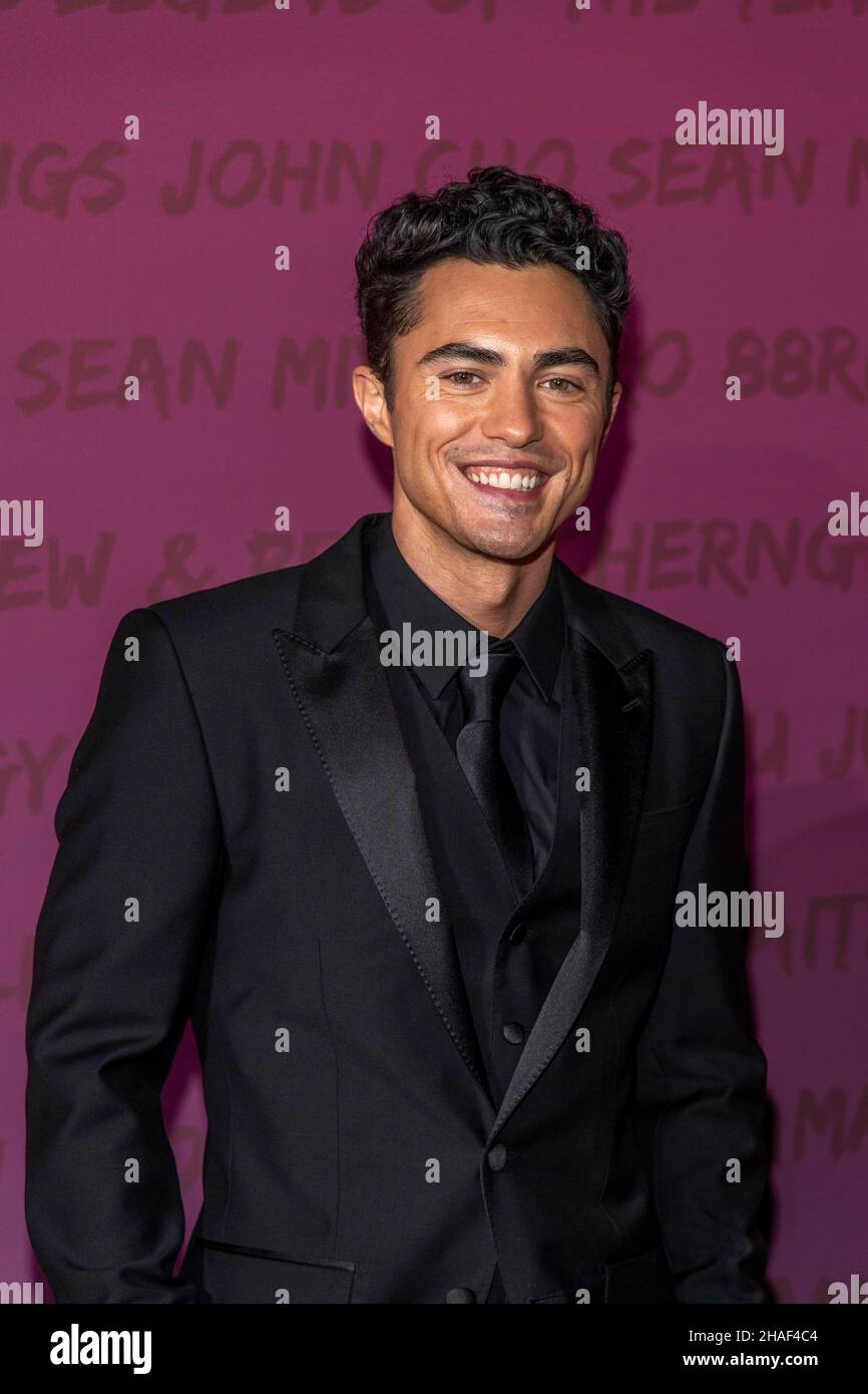 Beverly Hills, California, USA. 11th Dec, 2021. Darren Barnet attends 19th Annual Unforgettable Gala at The Beverly Hilton, Beverly Hills, CA on December 11, 2021 Credit: Eugene Powers/Alamy Live News Stock Photo