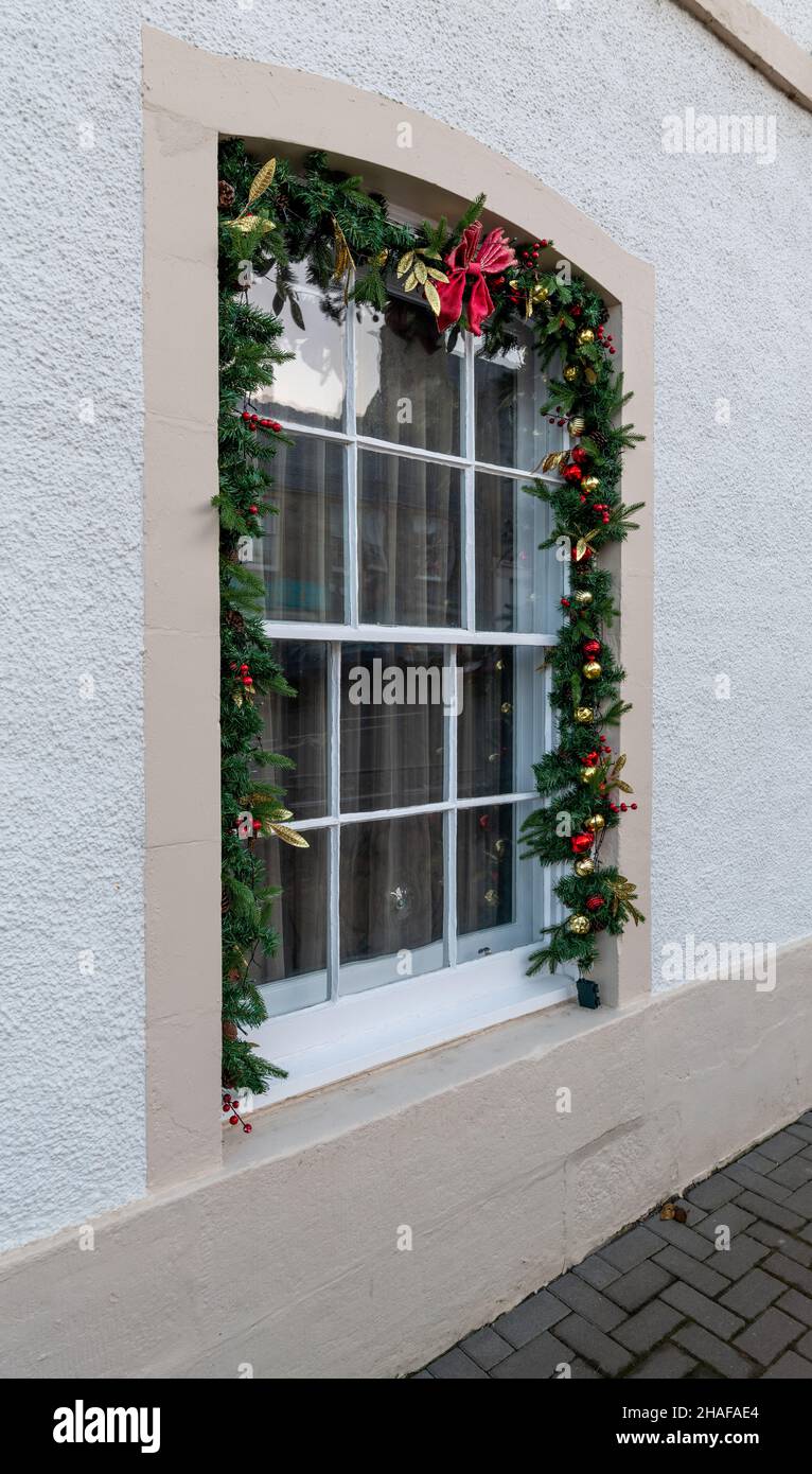 CULLEN, MORAY, SCOTLAND - 10 DECEMBER 2021: This is a scene with Chistmas Decorations within the town of Cullen, Moray, Scotland on 10 December 2021. Stock Photo