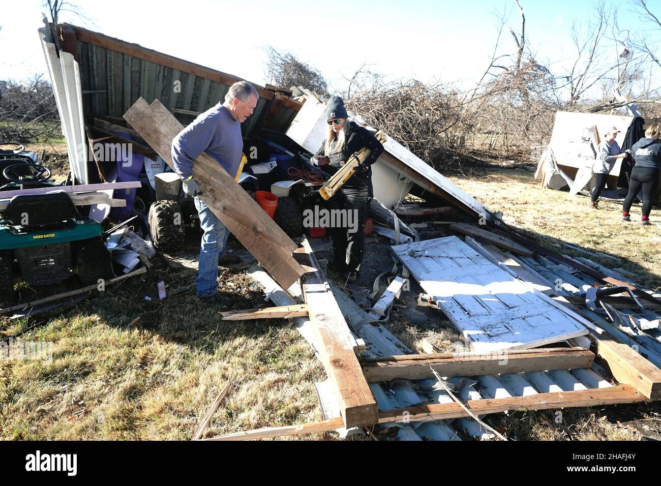 Tornado damage town hires stock photography and images Alamy