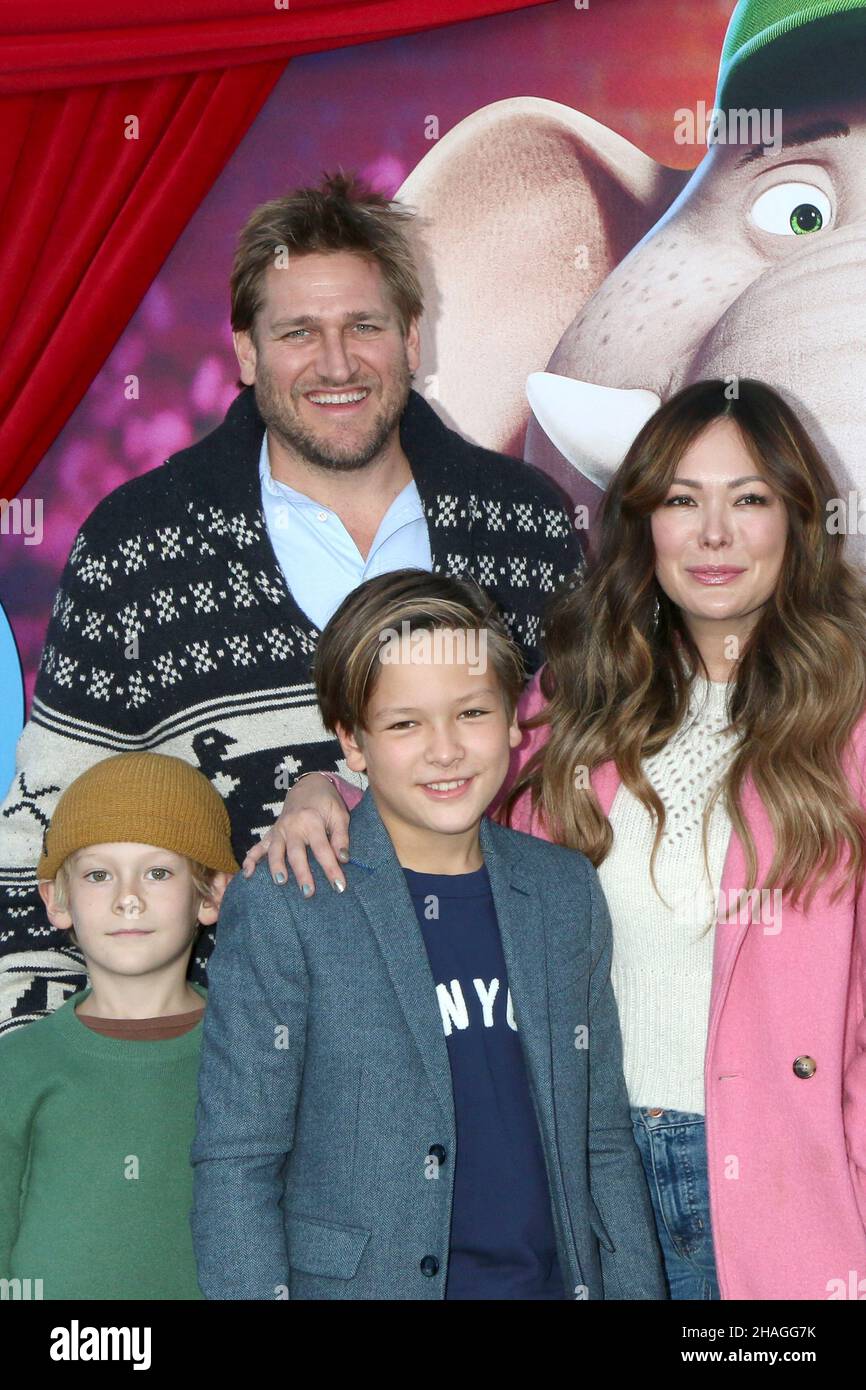 LOS ANGELES DEC 12 Curtis Stone, Lindsay Price, Curtis Stone