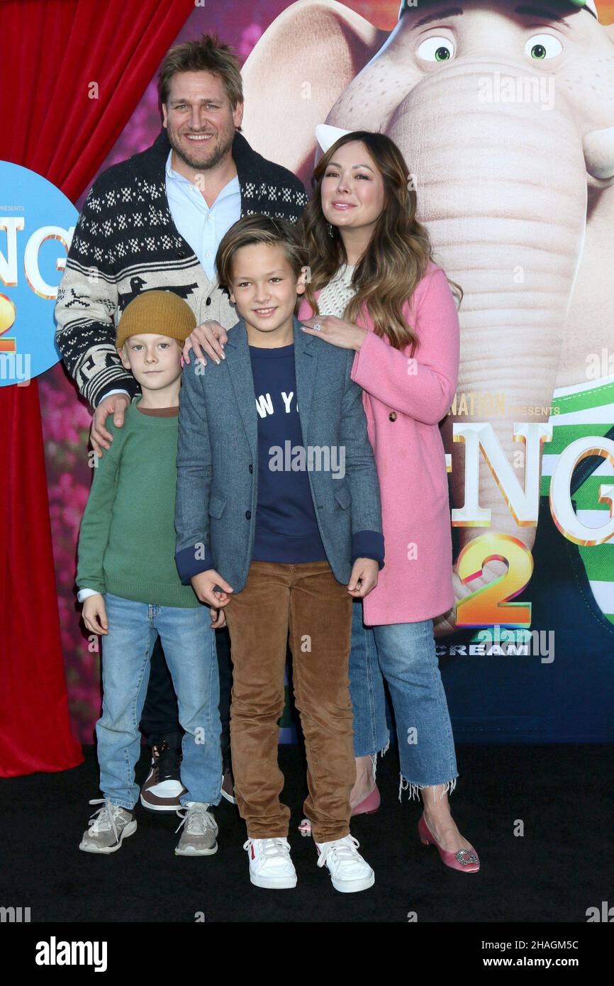 Los Angeles, CA. 12th Dec, 2021. Curtis Stone, Lindsay Price, Curtis(01)