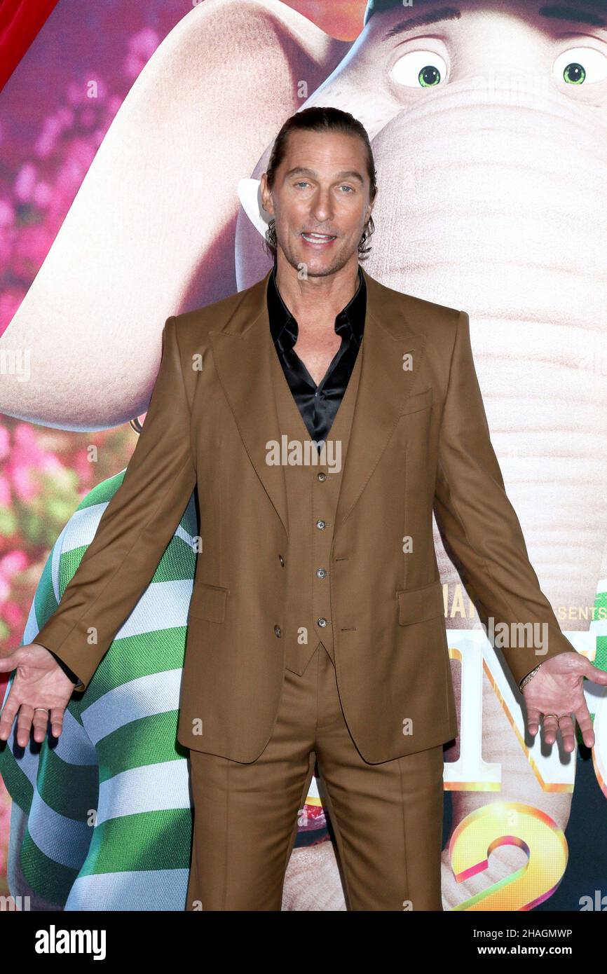 Los Angeles, CA. 12th Dec, 2021. Matthew McConaughey at arrivals for SING 2 Premiere, The Greek Theatre, Los Angeles, CA December 12, 2021. Credit: Priscilla Grant/Everett Collection/Alamy Live News Stock Photo