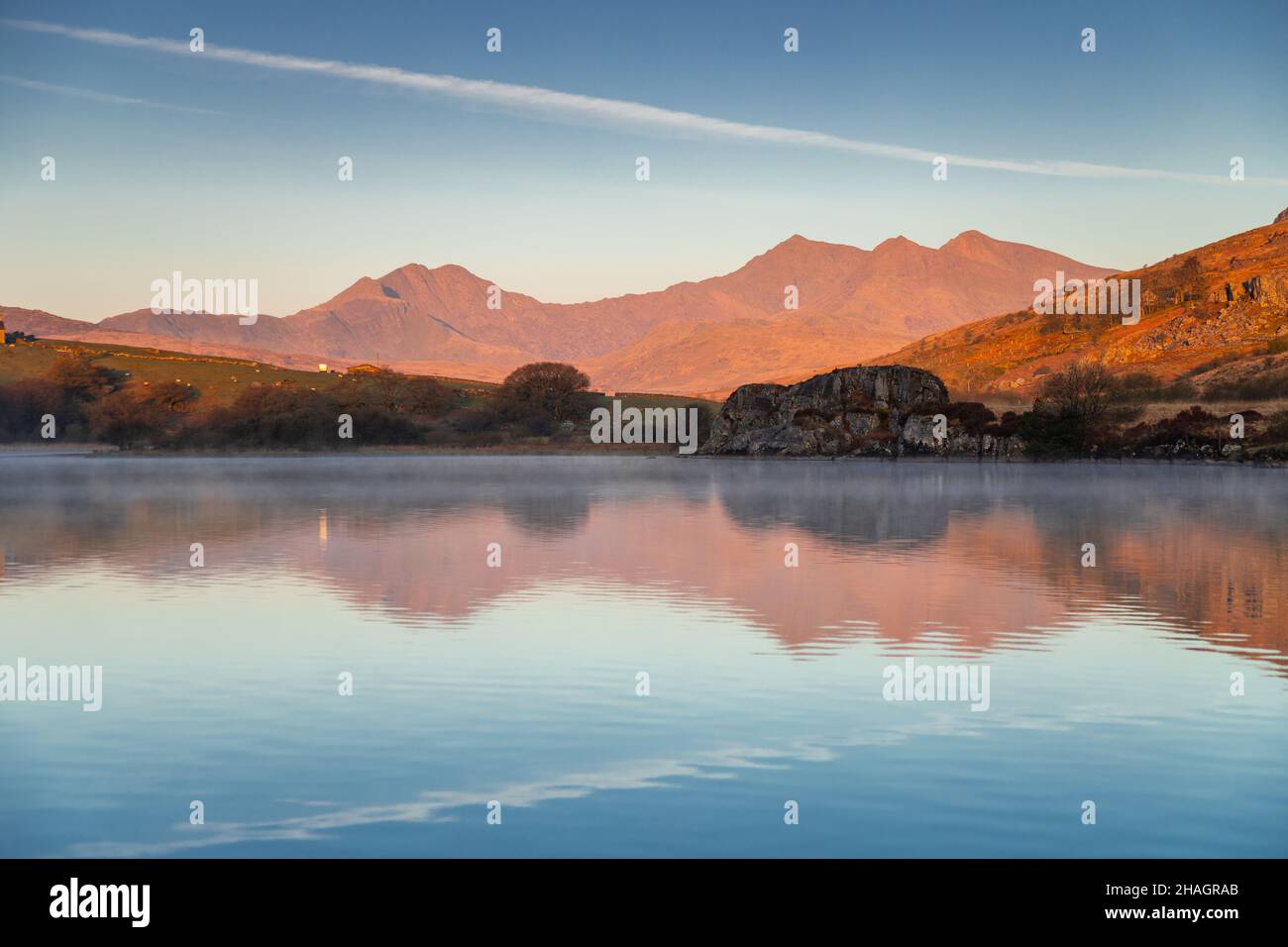 Reflection of Snowdon in Llyn Mymbyr, Snowdonia, North Wales Stock Photo